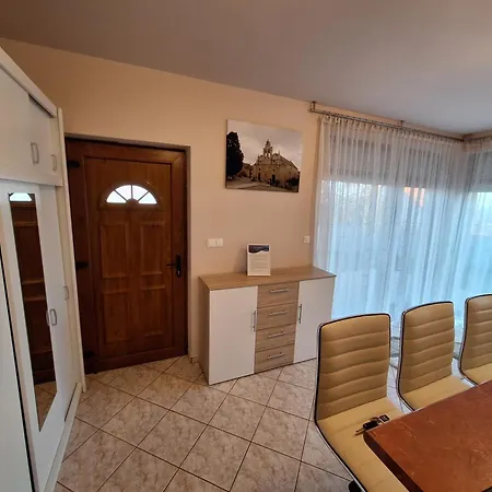 Makra-teto Oeregtoelgy Apartmán